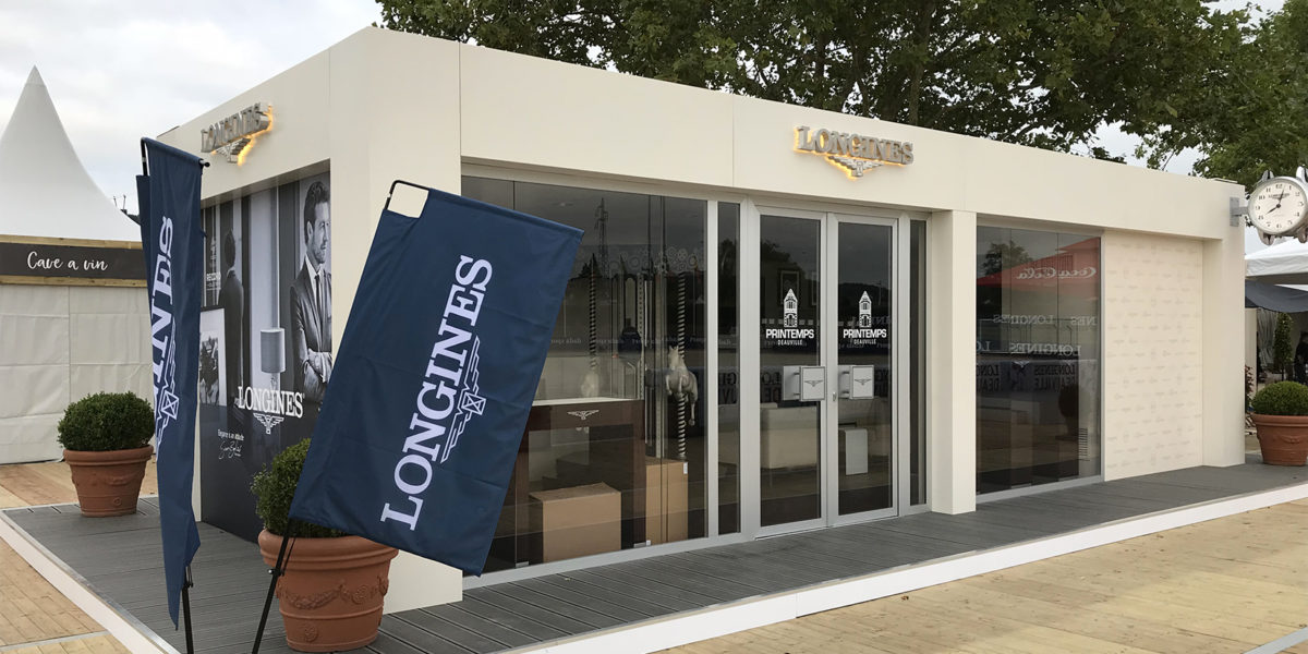 allestimento da esterno Longines montato al Golf Club di Longines